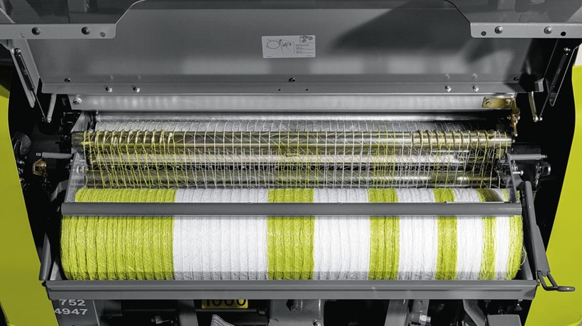 CLAAS Variant Extra Wide Wrapping System