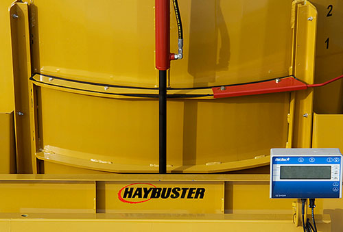 Haybuster CMF-1150 Vertical Mixer
