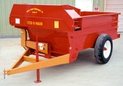 Kelly Ryan Feed Wagons