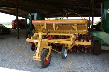 New        Haybuster 107c  NO TILL DRILL